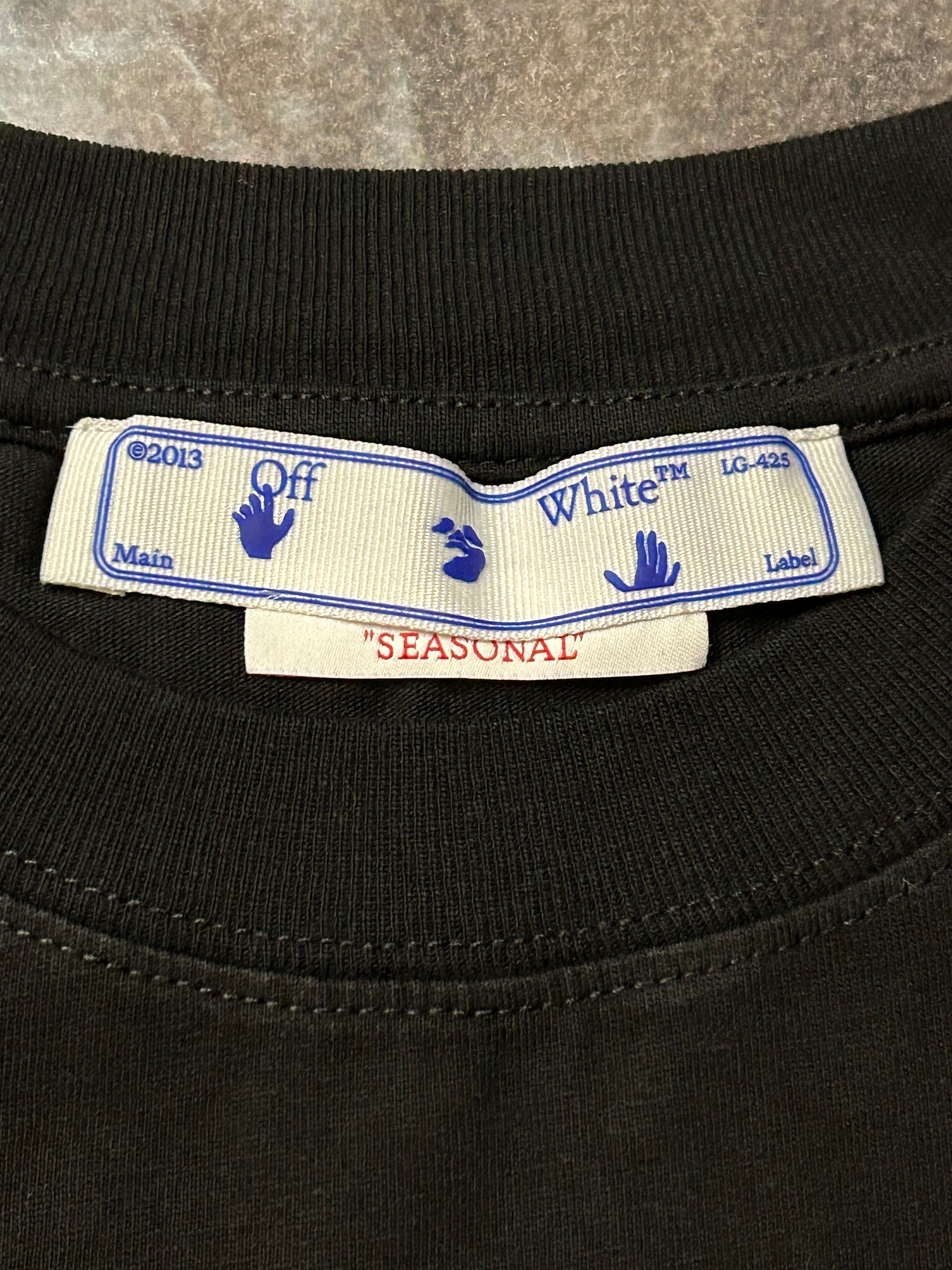 Off-white arrow caravaggio st Fran Slim Tee Brand New with tags & bag size XS